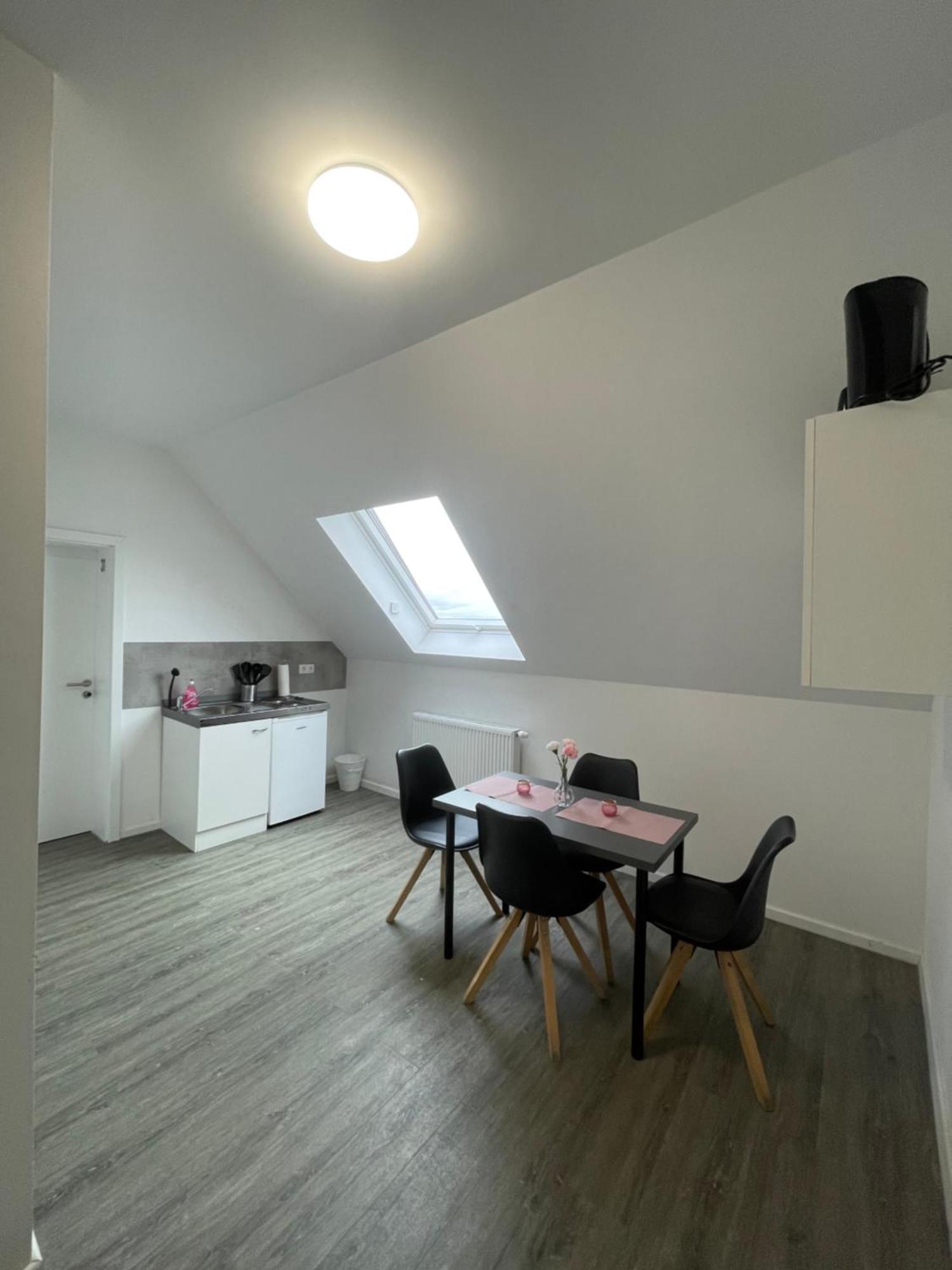 Comfortable Hostel In ווסלינג מראה חיצוני תמונה